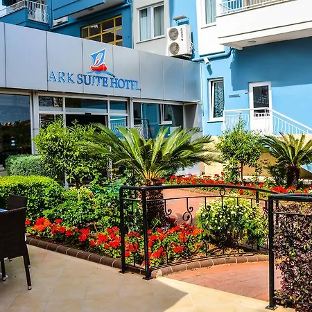 Ark And אלאניה