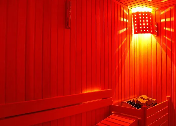 Отель Ark And 3*