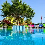 Hotel Ark And 3*
