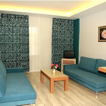 Ark And Alanya