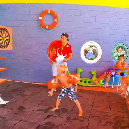 Ark And Szálloda 3*