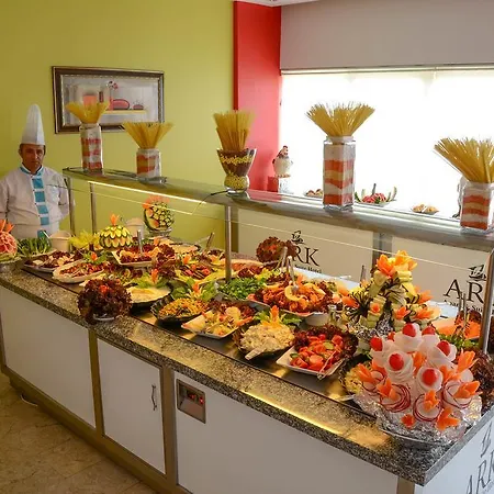 Ark And Szálloda 3*